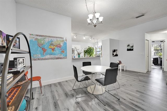 11970 NW 11th Street 11970, Pembroke Pines, FL 33026