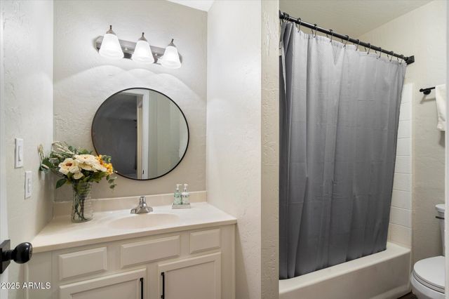 16602 N 25TH Street 215, Phoenix, AZ 85032