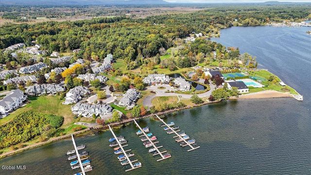 22 Lakeview Road, Saratoga Springs, NY 12866