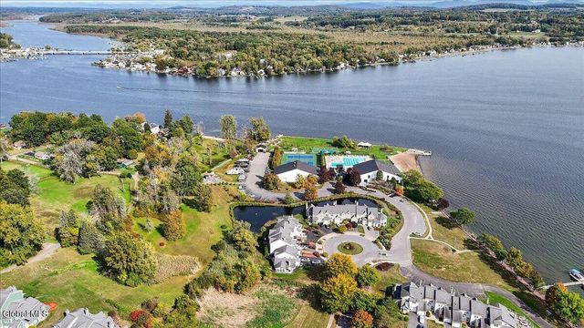 22 Lakeview Road, Saratoga Springs, NY 12866