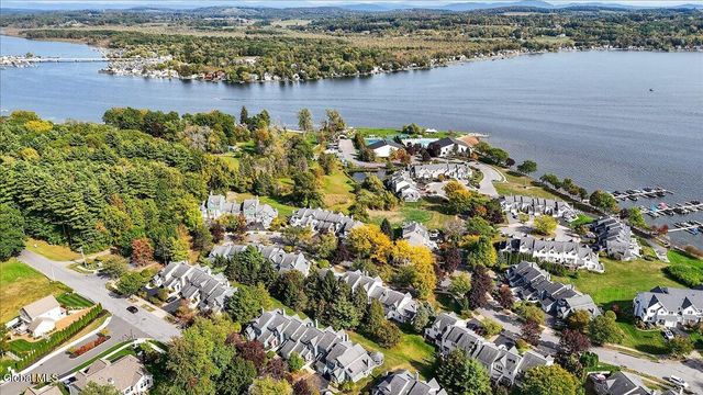 22 Lakeview Road, Saratoga Springs, NY 12866
