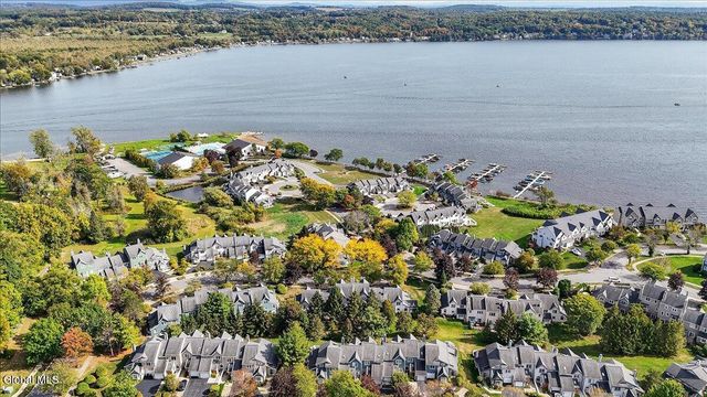 22 Lakeview Road, Saratoga Springs, NY 12866