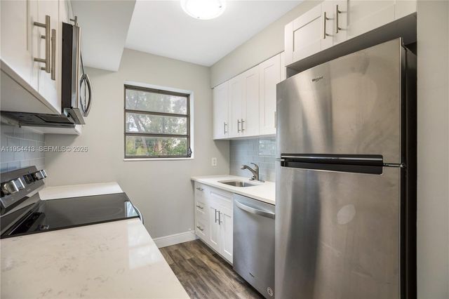 7725 Carlyle Ave 10, Miami Beach, FL 33141