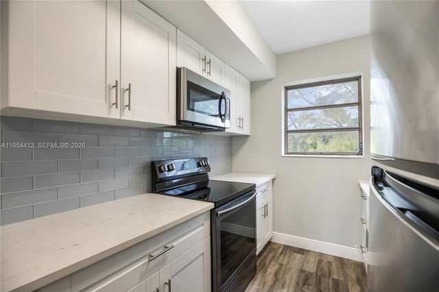 7725 Carlyle Ave 10, Miami Beach, FL 33141