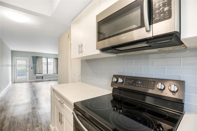 7725 Carlyle Ave 10, Miami Beach, FL 33141