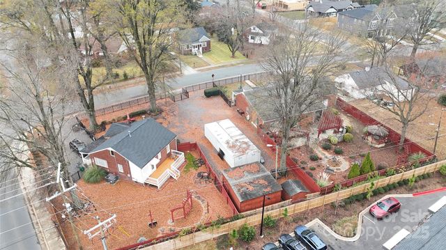 400 Bowman Road 1, Charlotte, NC 28217