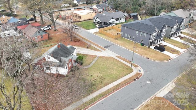 400 Bowman Road 1, Charlotte, NC 28217