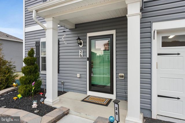 26 CHESTERFIELD RD, New Oxford, PA 17350