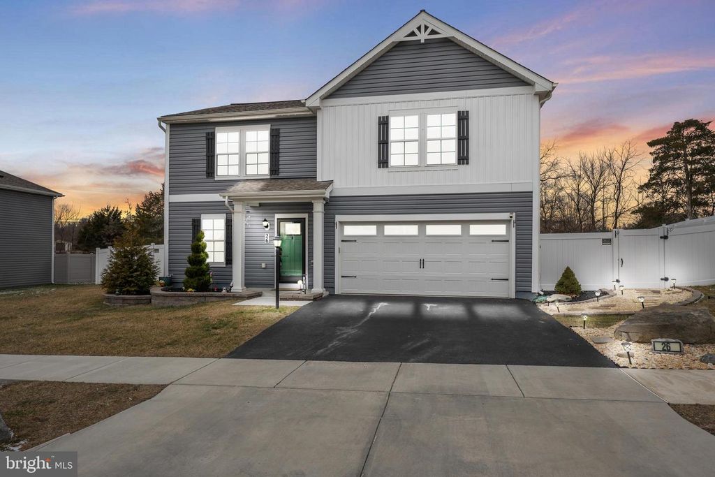 26 CHESTERFIELD RD, New Oxford, PA 17350