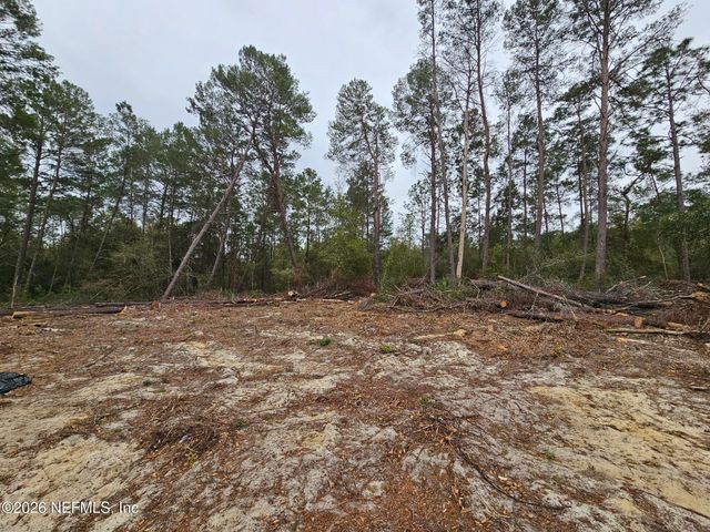 131 SE 5TH Street, Interlachen, FL 32148