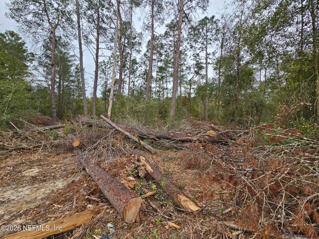 131 SE 5TH Street, Interlachen, FL 32148