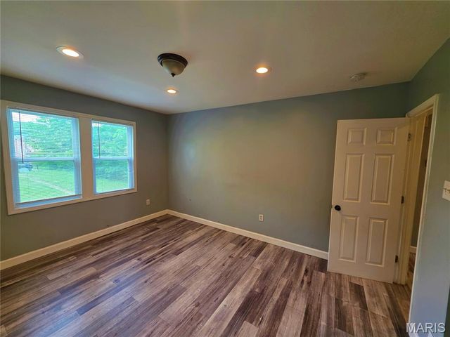 6343 Sherry Avenue, St Louis, MO 63136