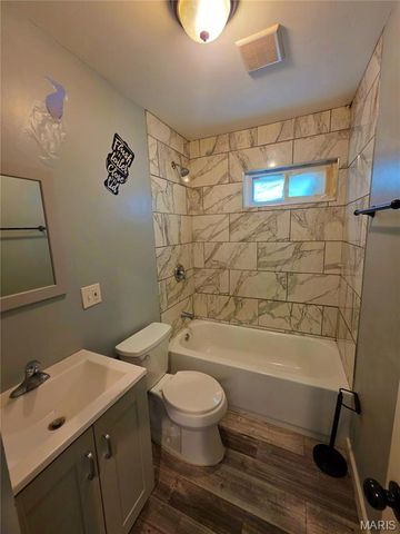 6343 Sherry Avenue, St Louis, MO 63136