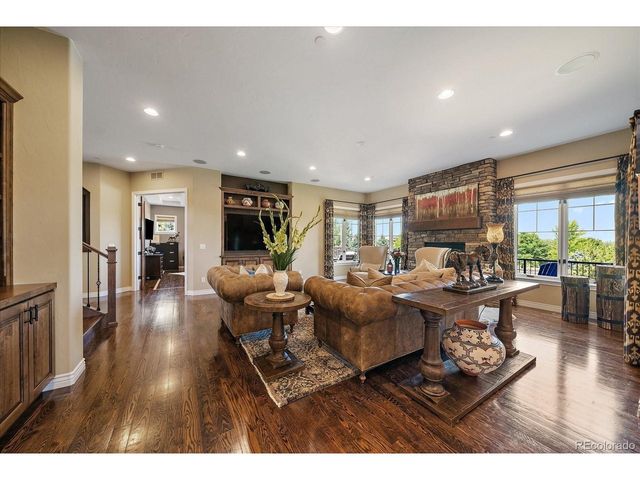 9261 Blue Spruce Ln, Niwot, CO 80503