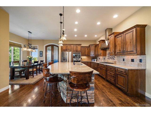 9261 Blue Spruce Ln, Niwot, CO 80503