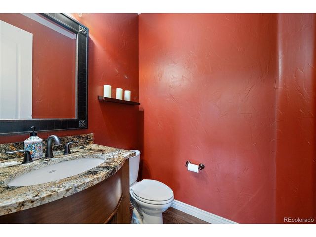 9261 Blue Spruce Ln, Niwot, CO 80503