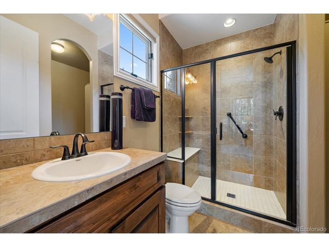 9261 Blue Spruce Ln, Niwot, CO 80503