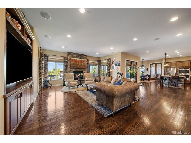 9261 Blue Spruce Ln, Niwot, CO 80503