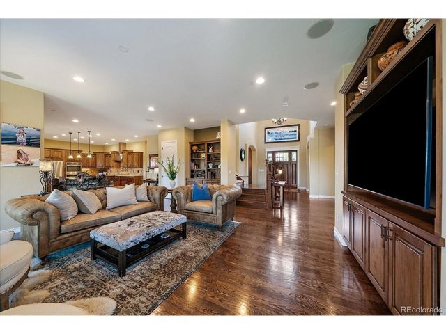 9261 Blue Spruce Ln, Niwot, CO 80503