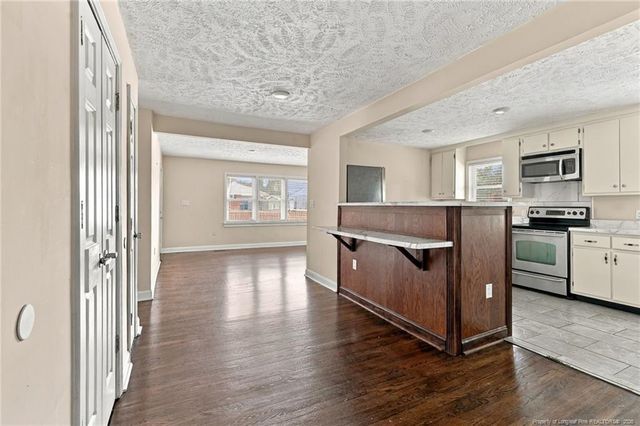 2072 Seneca Drive, Fayetteville, NC 28301