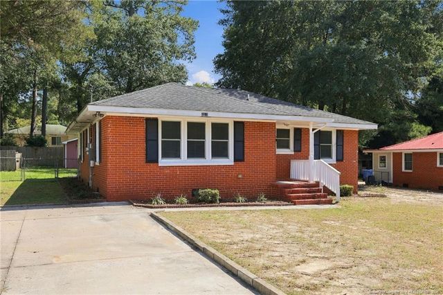 2072 Seneca Drive, Fayetteville, NC 28301