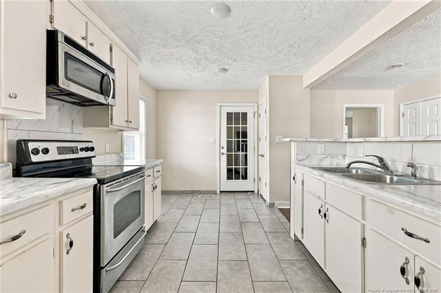 2072 Seneca Drive, Fayetteville, NC 28301