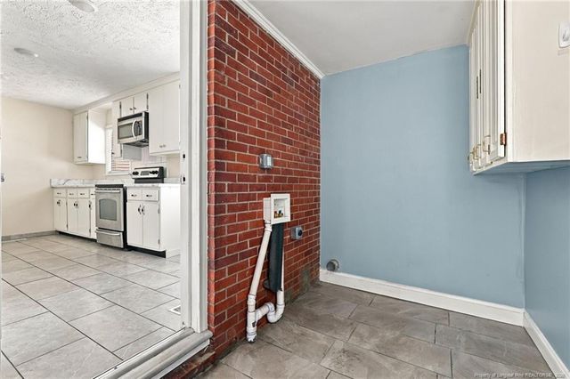 2072 Seneca Drive, Fayetteville, NC 28301