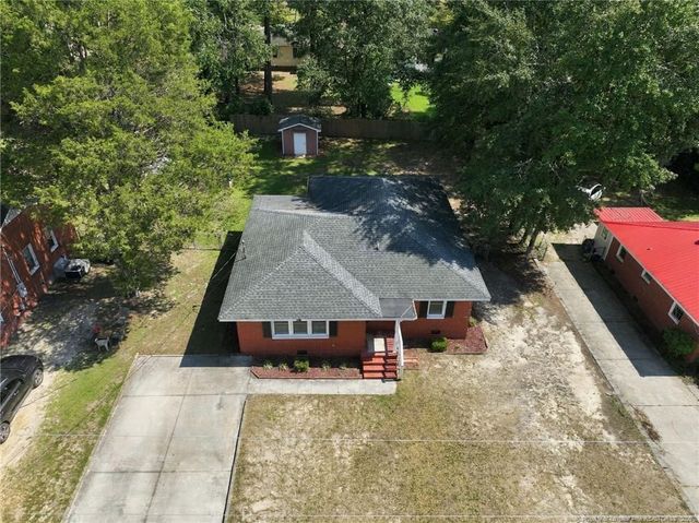 2072 Seneca Drive, Fayetteville, NC 28301