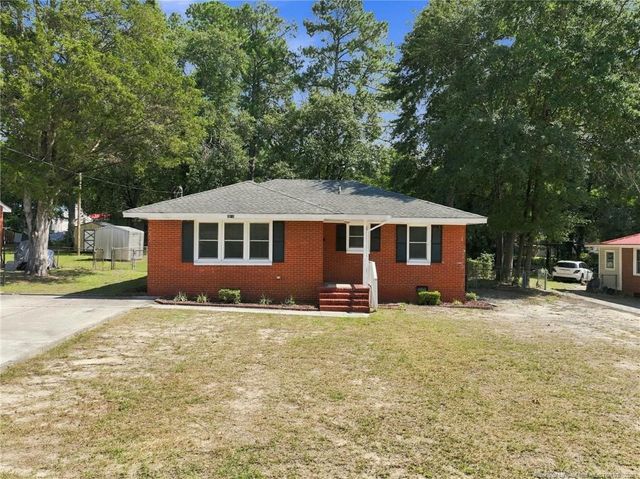 2072 Seneca Drive, Fayetteville, NC 28301