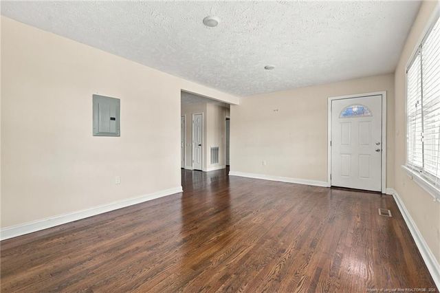 2072 Seneca Drive, Fayetteville, NC 28301