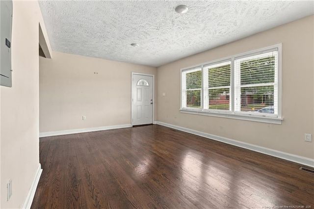 2072 Seneca Drive, Fayetteville, NC 28301