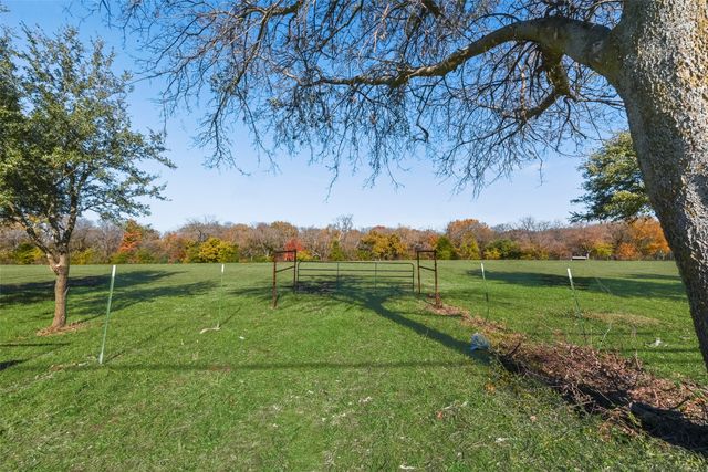 617 Cold Springs Road, Van Alstyne, TX 75495