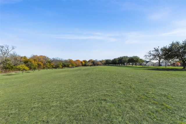 617 Cold Springs Road, Van Alstyne, TX 75495