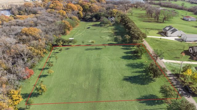 617 Cold Springs Road, Van Alstyne, TX 75495