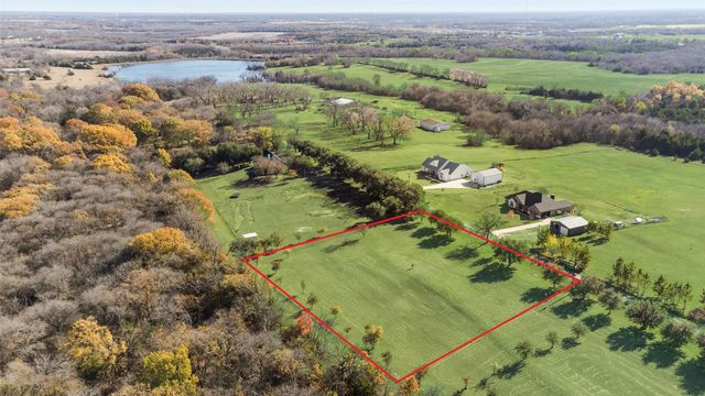 617 Cold Springs Road, Van Alstyne, TX 75495