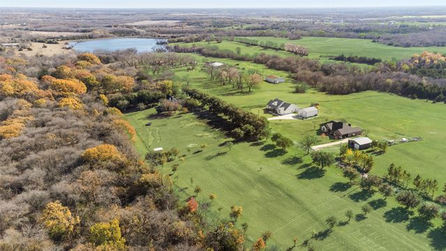 617 Cold Springs Road, Van Alstyne, TX 75495