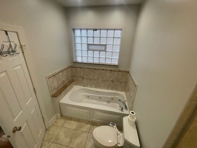 4417 S Calumet Avenue 2S, Chicago, IL 60653