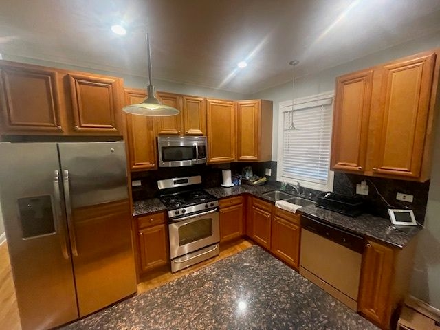 4417 S Calumet Avenue 2S, Chicago, IL 60653
