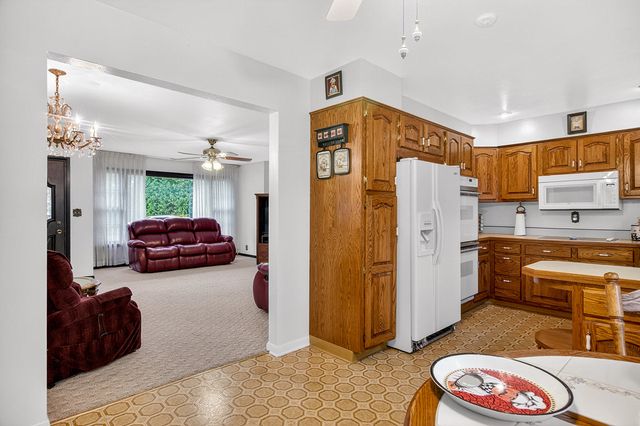 106 Superior Avenue, Machesney Park, IL 61115