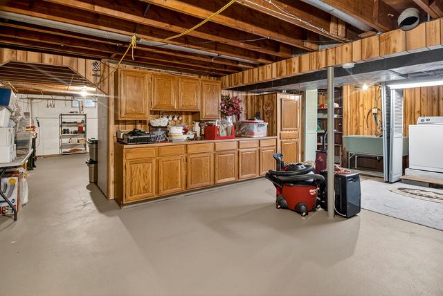 106 Superior Avenue, Machesney Park, IL 61115