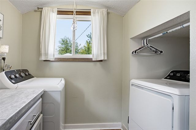 128 17th Street SW, Cedar Rapids, IA 52404