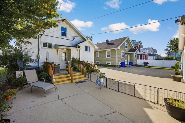 128 17th Street SW, Cedar Rapids, IA 52404