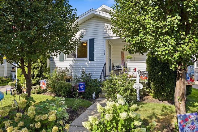128 17th Street SW, Cedar Rapids, IA 52404