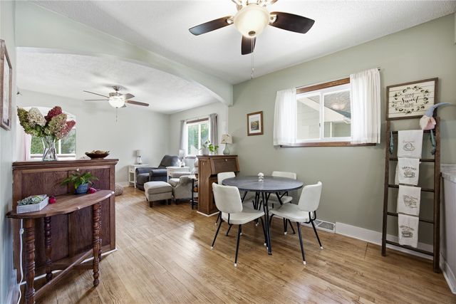 128 17th Street SW, Cedar Rapids, IA 52404