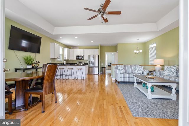 605 FRONT ST, Delaware City, DE 19706