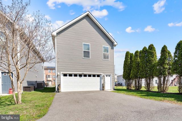 605 FRONT ST, Delaware City, DE 19706