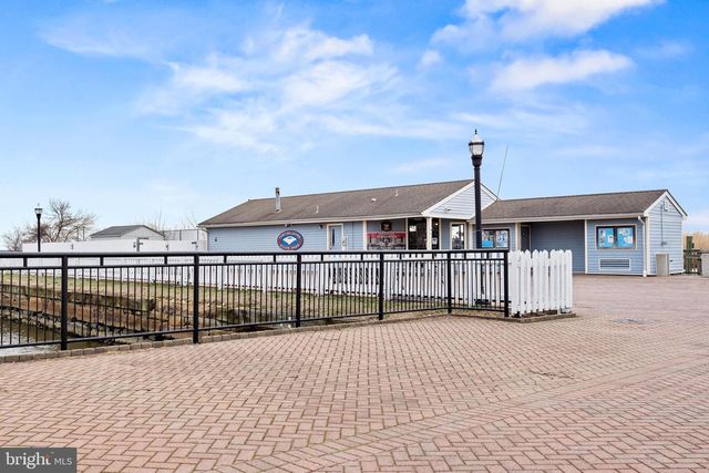 605 FRONT ST, Delaware City, DE 19706