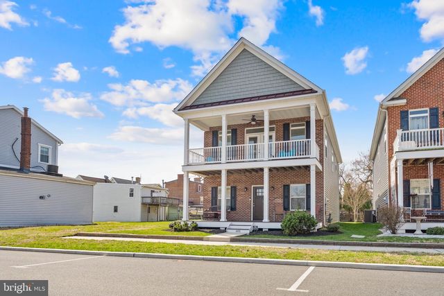 605 FRONT ST, Delaware City, DE 19706