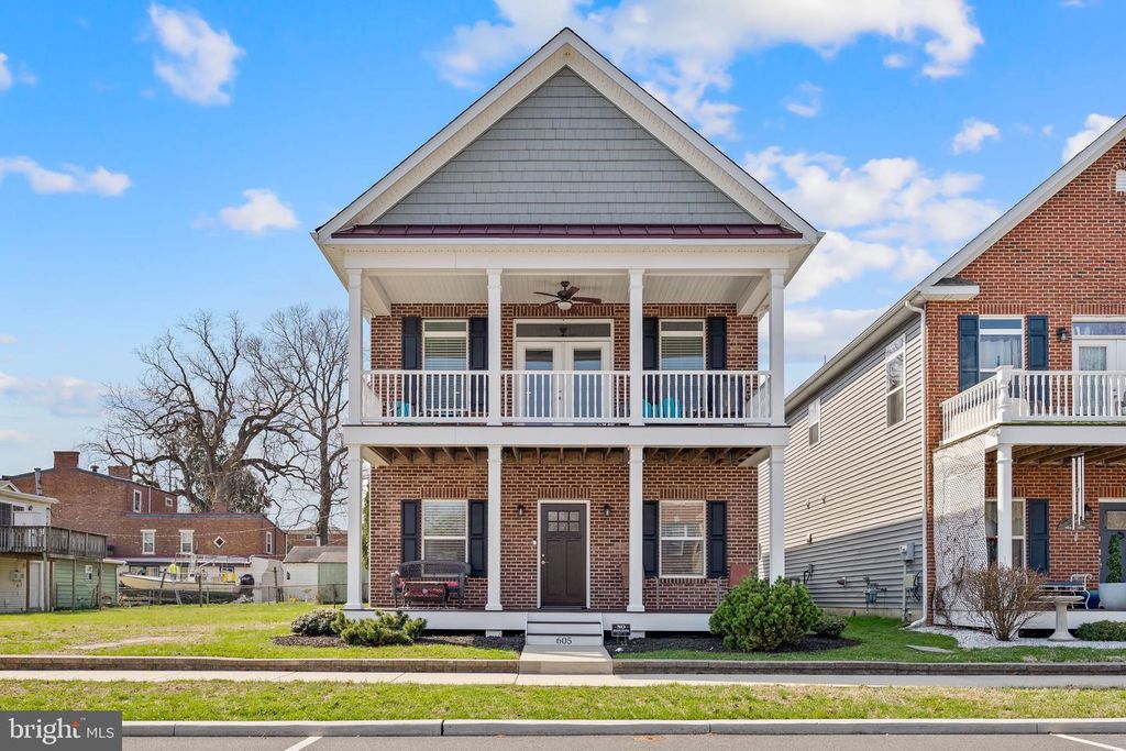 605 FRONT ST, Delaware City, DE 19706
