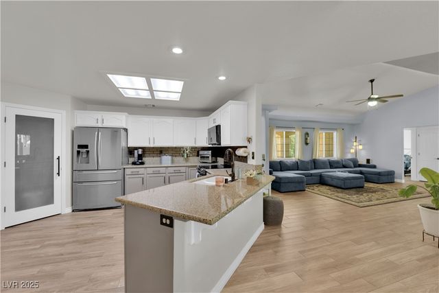 5380 East Chasemoor Street, Pahrump, NV 89061